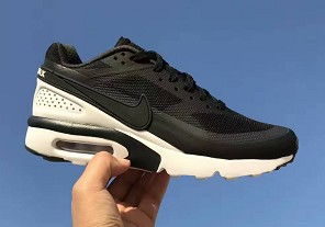 動感生活，品質(zhì)隨行 精品休閑運(yùn)動鞋與正品運(yùn)動服，守護(hù)您的每一步